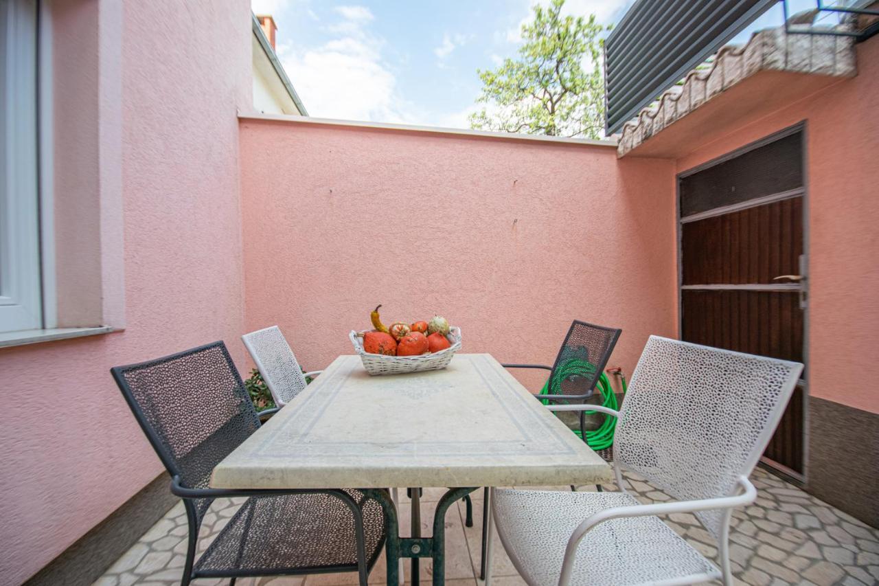 Two-Bedroom Apartment In Crikvenica Xcvii Exterior foto
